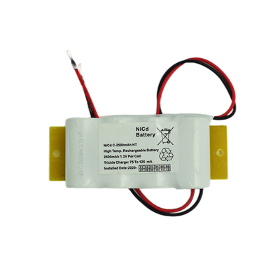 C সাইজের ইমার্জেন্সি লাইট Ni Cd ব্যাটারি 2500mAh 4.8V সাইড বাই সাইড